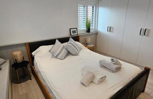 Humberston Boathouse Lodge & Hot Tub - Cleethorpes Beach Cabin Chalet - Foto 10