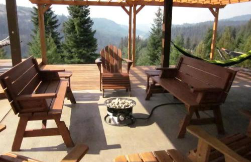 Rustic Mountain Retreat Perfect for Large Groups in Kingston, Idaho - Foto 28