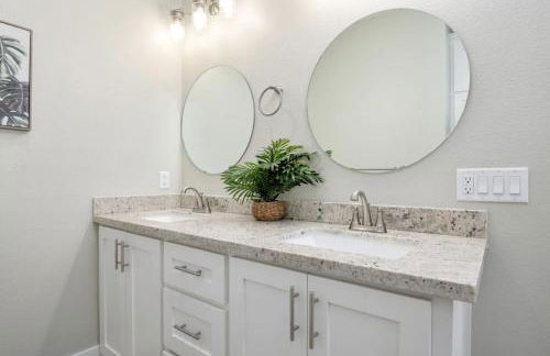 Two Adjacent Cabins, Sleeps 18 - Foto 61