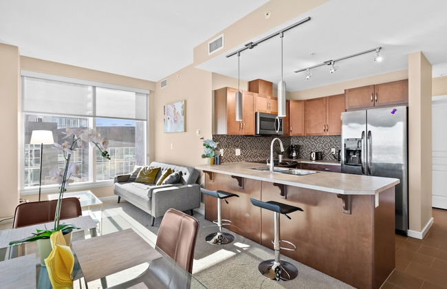 GLOBALSTAY. Modern Downtown Condos. Free parking - Photo 46