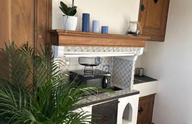 Charmante PETITE MAISON avec vue panoramique, en centre historique, proche d'Avignon, ancienne, rénovée, climatisée, terrasse, parking public gratuit - Foto 12