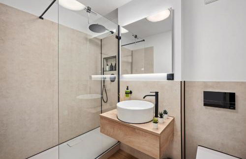 EDLER WOHNRAUM Elegantes Apartment mit Balkon, Boxspringbett, Kaffeevollautomat, Lift & Parkplatz - Foto 4