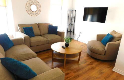 No 5 - Modern 2 bedroom Apartment in Lanark Town Centre - Foto 1