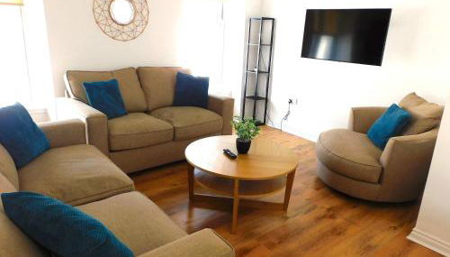 No 5 - Modern 2 bedroom Apartment in Lanark Town Centre - Foto 1