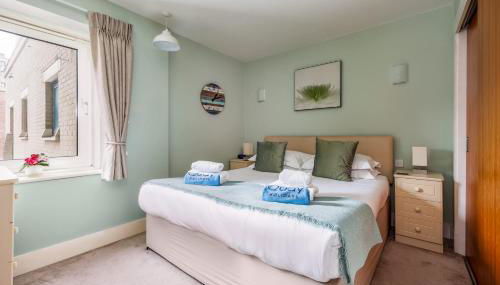 Dolphin Hideaway- Poole Quay Apartment with Parking - Foto 4