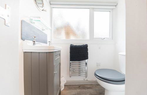 Romantic getaway, little two bed, two bath barn conversion with amazing views and parking - Foto 17