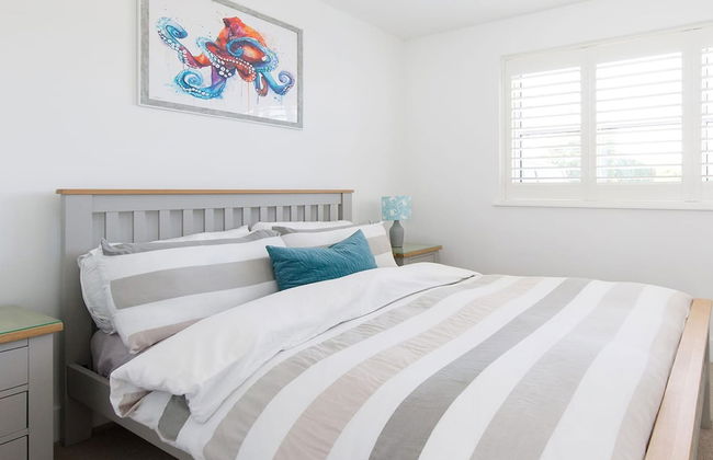 Delightful Seaside Hideaway 5 Mins to Beach - Photo 12