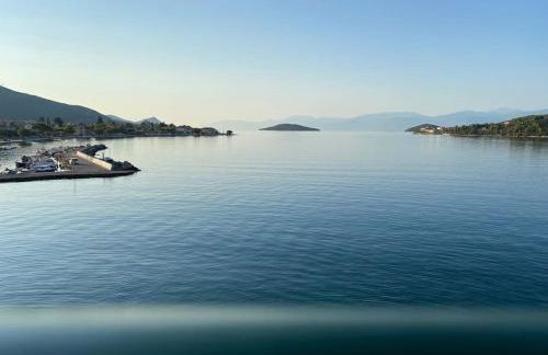 Seaside Apartment in Glyfada-Trizonia - Photo 9