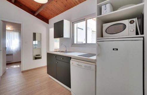 Awesome Home In La Faute-Sur-Mer - Foto 5