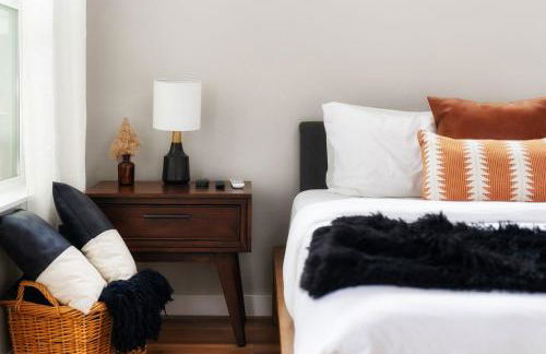 Sunflower House - Luxe Retreat with Sauna & Hot Tub - Foto 32