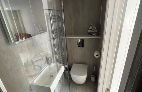 River Studio Sleeps 2 with Parking & Dog Friendly - Foto 3