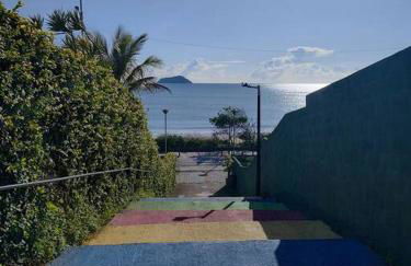 Sobrado com piscina, banheira e garagem coberta. - Foto 19