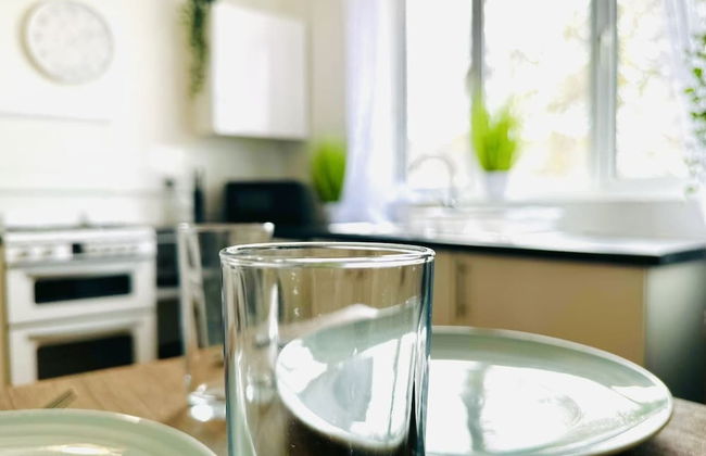 Beautiful 3-bed Apartment With Driveway Parking - Foto 14