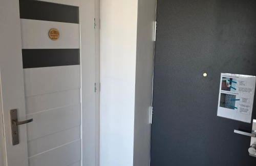 Słoneczny Apartament Panorama 5 7 z Widokiem na Jezioro i Góry - Foto 17