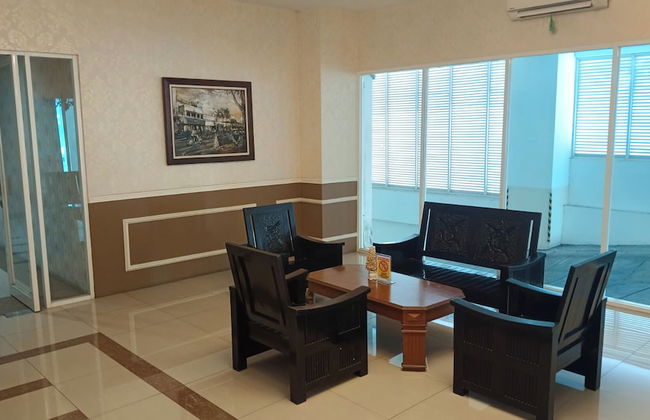 PLUM Dreamscape Bale Hinggil Surabaya - Foto 1