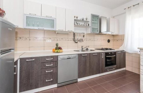 Two-Bedroom Holiday Home In Sibenik - Foto 15