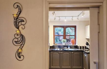 Stunning Fir Tree Corner 3 bedroom detached Executive house ideal wedding guest family home with free drive way CCTV parking for 2 vehicles or LWB Van M5 1 mile away dogs welcome by prior arrangement - Foto 42