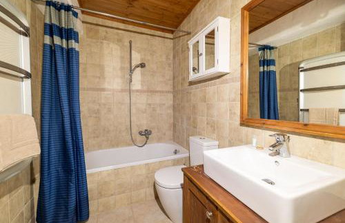 Vardiola Houses, close to Agios Sostis Beach, by ZanteWize - Foto 67