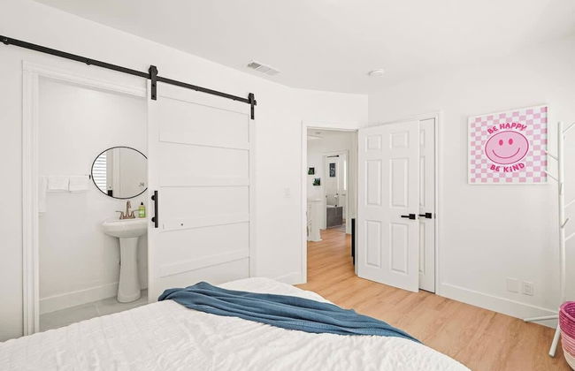 Cozy Retreat Near Downtown Perfect for Families - Foto 8