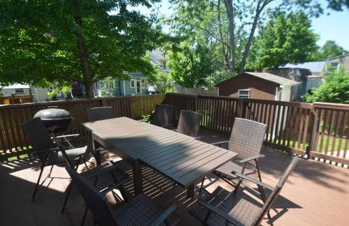 Spacious Home with Parking, Laundry - Near RU, RWJ, NJ Transit - Foto 65