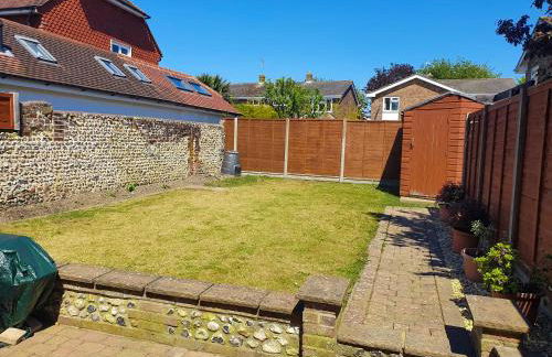 Bright & Cosy - Jacuzzi - Log Burner - King Beds - Foto 42