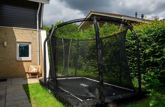 House in Vlagtwedde With Sauna and Hot Tub - Photo 25