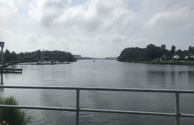 At the Provision House Modern Retreat - Photo 25