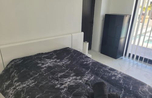 Chambre cosy cadre idyllique option spa, sauna , piscine - Foto 12