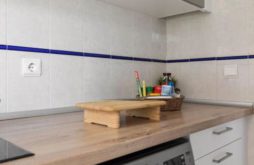 Beautiful 3 Bed Stylish & Cozy Apartment - Susanna Suite - Photo 20