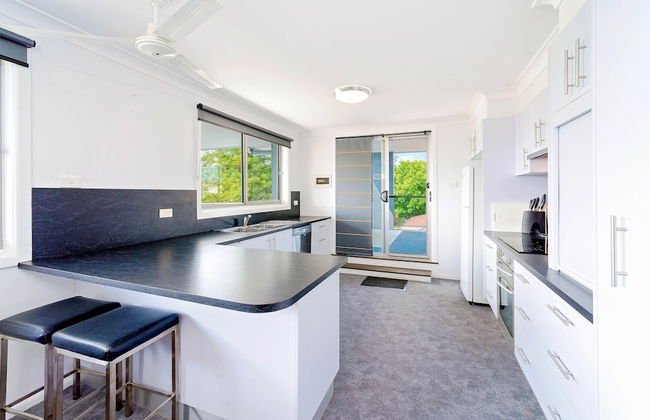 Adrift Apartments - Photo 15