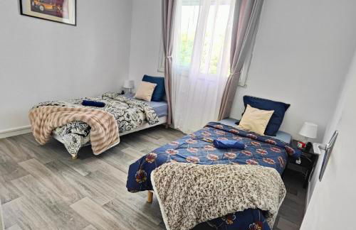 Grand F3 lumineux 55 m proche centre, plages, balcon, clim - Foto 4