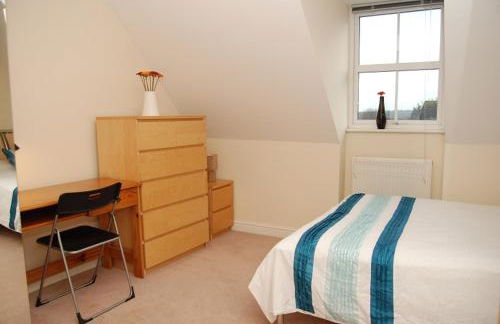 Fantastic 4 bed house with 3 bathrooms in pleasant location - Foto 12