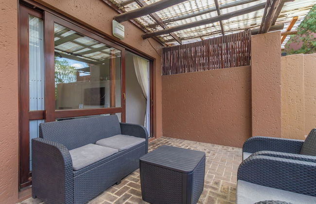 Exquisite 2 Bedroom Garden Townhouse in the Heart of Fourways - Photo 45