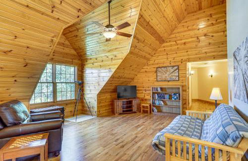 Game Room, Deck and Yard Lake of the Ozarks Retreat - Foto 11