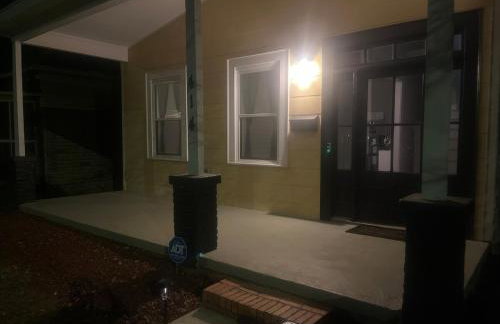 Enjoy Peace of Mind with a Modern Touch of Class - Foto 12