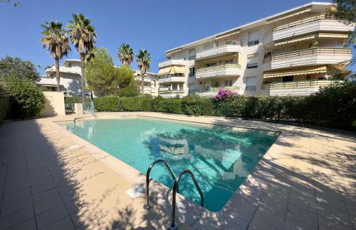 Regent Côte d'Azur air-conditioned, pool, garden & parking - Foto 1