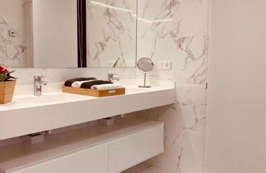 CANELAS PREMIUM NUEVOS con PISCINA, AMPLIAS TERRAZAS Y GARAJE - Foto 42