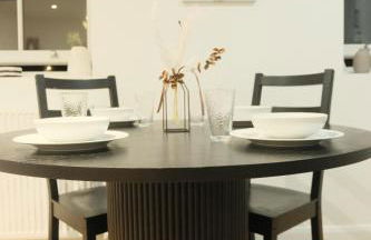 Amanah Properties - Stylish Retreat for Friends & Families Zone 1 Sleeps 5 - Foto 31