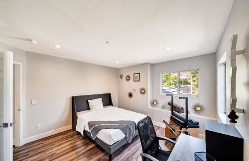 Stunning Hilltop 5BR With View And Hot Tub! - Foto 61