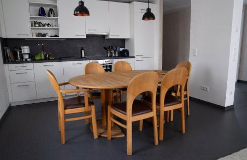 Gästewohnung in Massivholzhaus - Foto 1