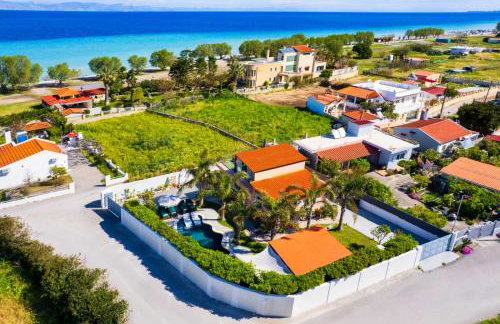 Antonakis Villa Secret Pool & Hot Tub Hideaway - Foto 51