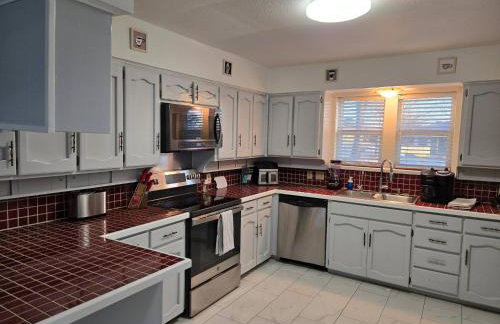 Diamond Waters near DFW & Stadium , Private Pool - Foto 7