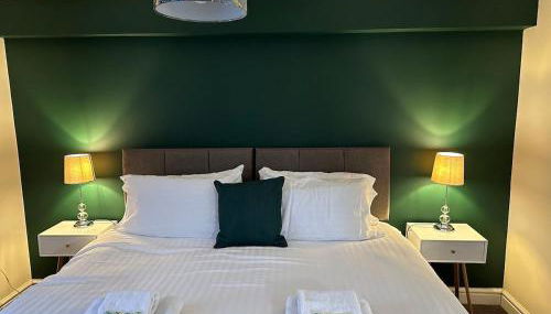 Orange Lilly in Stroud with Free Parking - Foto 2