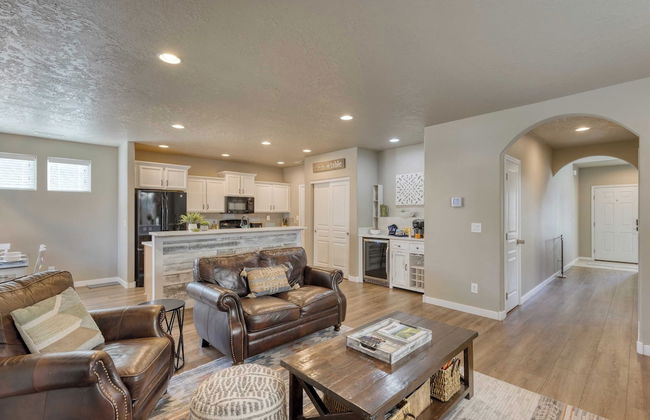 Old Mill Getaway by Avantstay Private Backyard w/ Hot Tub - Foto 6