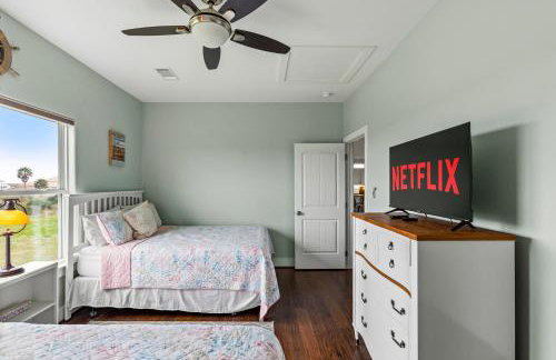 Sand Dollar Beachside 3BR Retreat, Ocean Views, Firepit & Pet Friendly - Foto 33