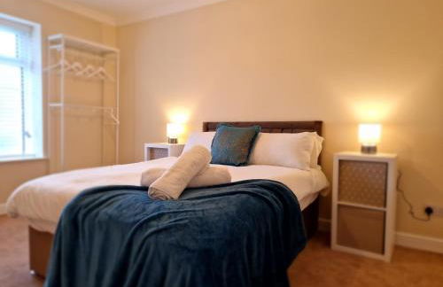 Lewis Gethin House, Newly renovated cottage sleeps 9, close to bike park wales - Photo 5