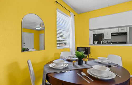 The Yellow Room - Foto 20