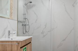 Authentic Studio with Terrace by HostWise - Foto 49