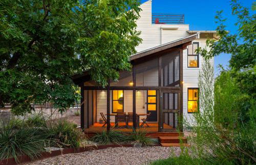 Rooftop Deck 5 Mins to Downtown - Foto 6