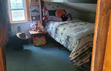 Pet Friendly Creekside Cabin Kooser St Park - Foto 43